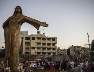 Car bomb wounds six Egyptian policemen in Cairo