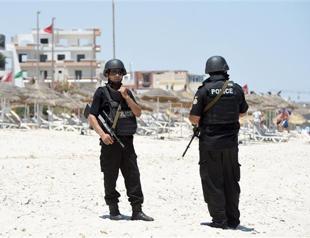 Tunisia policeman shot dead in beach massacre resort