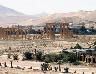 ISIL blows up temple in Syrias Palmyra: Antiquities chief