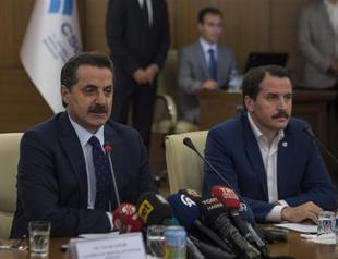 Turkish gov’t reveals deal with unions over pay raise for public servants