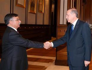 Erdoğan takes Turkey to re-election as opposition warns PM over ‘indecent proposal’