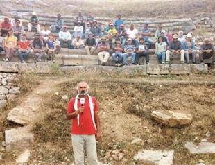 Archaeologists protest murder of Syrian scholar