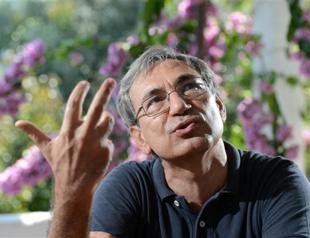 Literature prize to Orhan Pamuk
