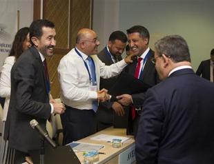 Three mobile operators win rights to ‘advanced’ 4G network