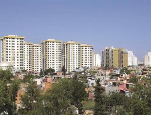 Turkish construction sector sounds alarm bells over plunging lira