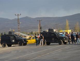 Two policemen heavily wounded in PKK attack on police shuttle