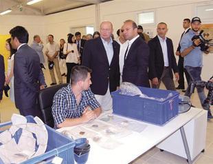 Underwater archaeology research center opens in İzmir