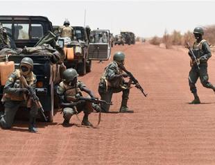 Mali close to peace deal after militia leaves key town