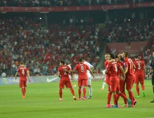 Turkey, Netherlands in final clash for Euro 2016 spot