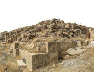 Ancient Urartian storage containers found in Van