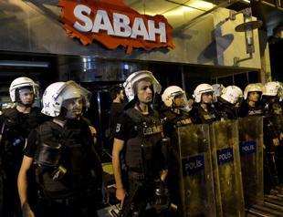 Building of Turkish daily, broadcaster attacked in Istanbul