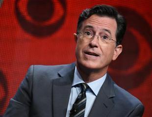 US comic Colbert steps into TV legend Lettermans shoes