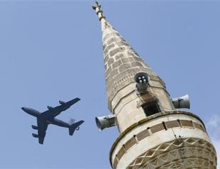 Qatar jets to join anti-ISIL strikes from Turkey: Sources