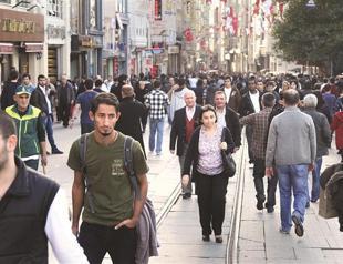 Turkey’s economy grows 3.8 percent year-on-year, exceeds forecasts
