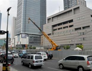 Japan boosts embassy security worldwide after ISIL threat