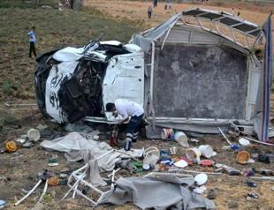 7 agricultural workers die, 38 injured in traffic accident in Turkey’s south