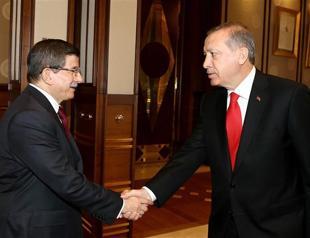 Davutoğlu sole candidate for AKP leadership at congress, Erdoğan pulls strings