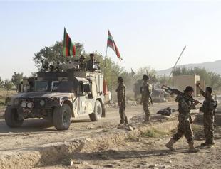 Taliban storm Afghan prison, free hundreds of inmates