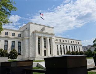 Fed begins two-day meeting, result seen too close to call