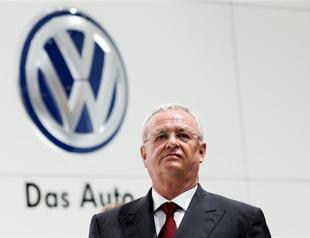 VW chief quits as cheating scandal snowballs