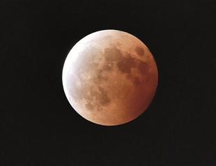 ‘Super blood moon’ to give stargazers a rare sight