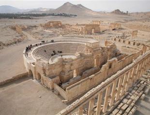 ISIL destroys ancient Islamic mausoleums in Syrias Palmyra