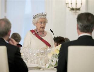 British queen says must guard against division in Europe