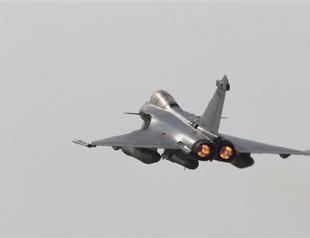 Coalition air forces bomb ISIL on Turkey-Syria border