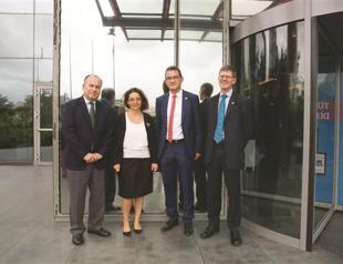 Three consul generals from EU countries visit daily Hürriyet after attacks