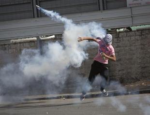 Israeli PM announces tougher penalties against stone throwers