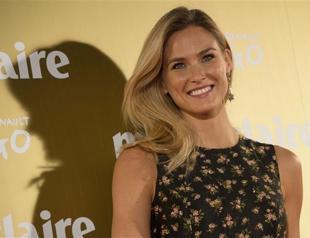 Wedding plan for model Bar Refaeli wont fly in Israel