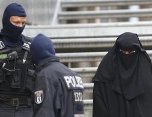 German intelligence concerned Islamists recruiting refugees