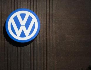 Switzerland hits VW cars with registration ban, France opens probe