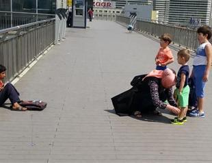 A Syrian kid and three Turkish kids