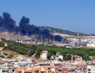 Oil refinery catches fire in western Turkey