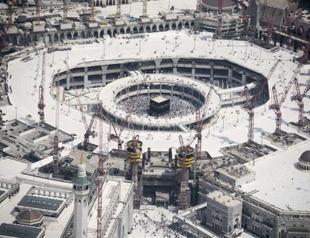 Three Saudi officials removed from posts over hajj disaster