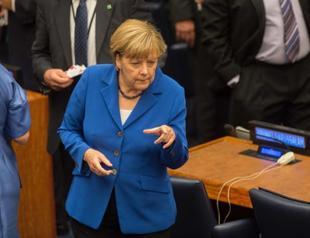 Merkels German conservatives dip to year low on refugee crisis: poll