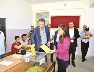 Final candidate lists for Turkey’s snap polls announced