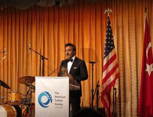 American Turkish Society honors Chobani CEO with humanitarian award