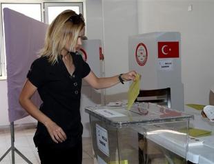 Voting for the Nov 1 polls starts abroad and at customs gates