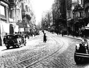 INTERVIEW: Ahmet Ağaoğlu, a paradoxical symbol of Turkish liberalism