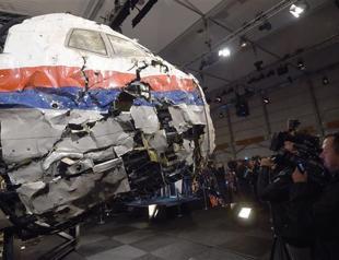 MH17 wreckage reveals horror of planes last moments