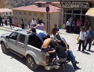 10 detained after two Turkish soldiers killed in attacks