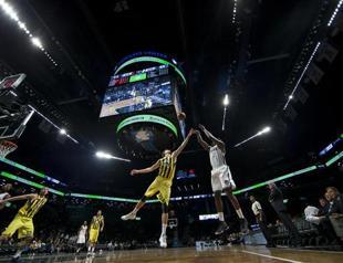 Fenerbahçe beats Brooklyn Nets in pre-season game