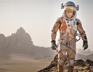 ‘The Martian’ triumphs with $55 million debut