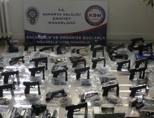 83 suspects detained for issuing fake gun licenses across Turkey