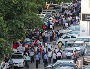 At least 100 dead after strong quake hits Afghanistan, Pakistan