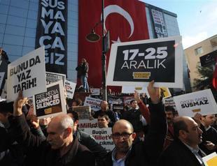 Court seizes control of Gülen-linked industry, media group