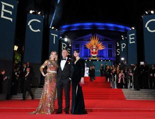 Bond is back with license to thrill in ‘Spectre’