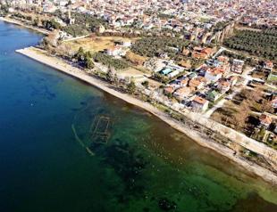 Swimming through an ancient basilica